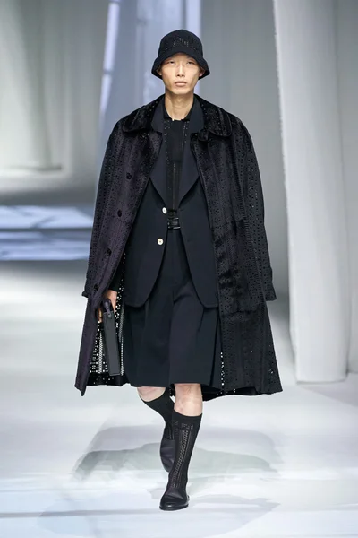 Look 38